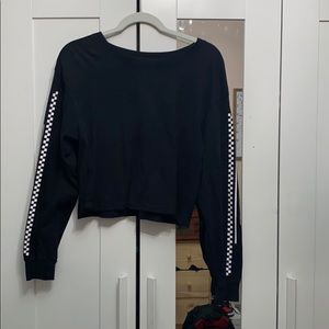 Mildly wore long sleeve crop top